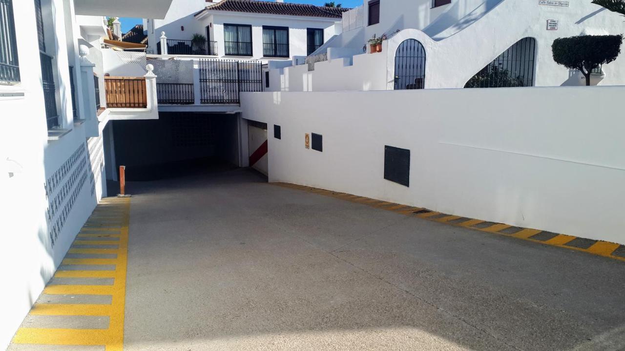 Apartamento 409 Marina Real Puerto De La Duquesa Playa مانيلفا المظهر الخارجي الصورة